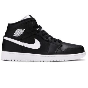 Women’s Air Jordan 1 Mid “Black White”